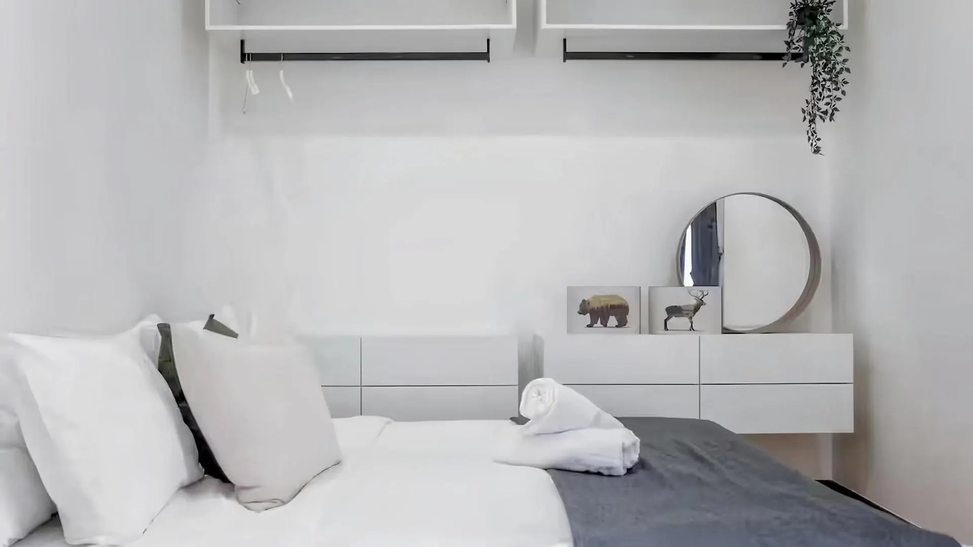 Apartment Beacon Executive Suite George Town