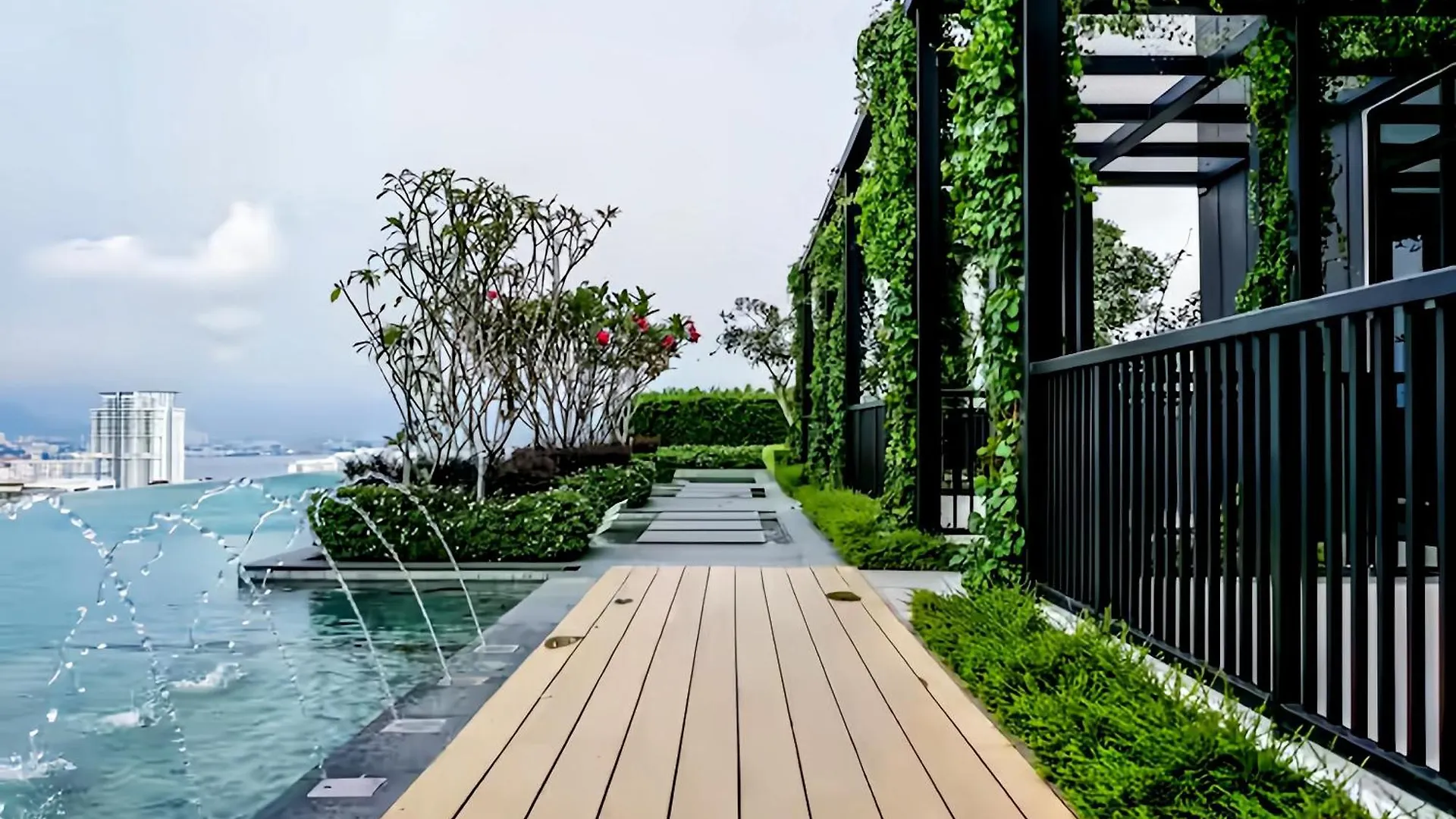 Beacon Executive Suite George Town